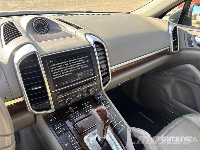 Porsche Cayenne S AWD Automobile Avtomobili