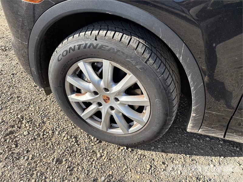 Porsche Cayenne S AWD Automobile Avtomobili