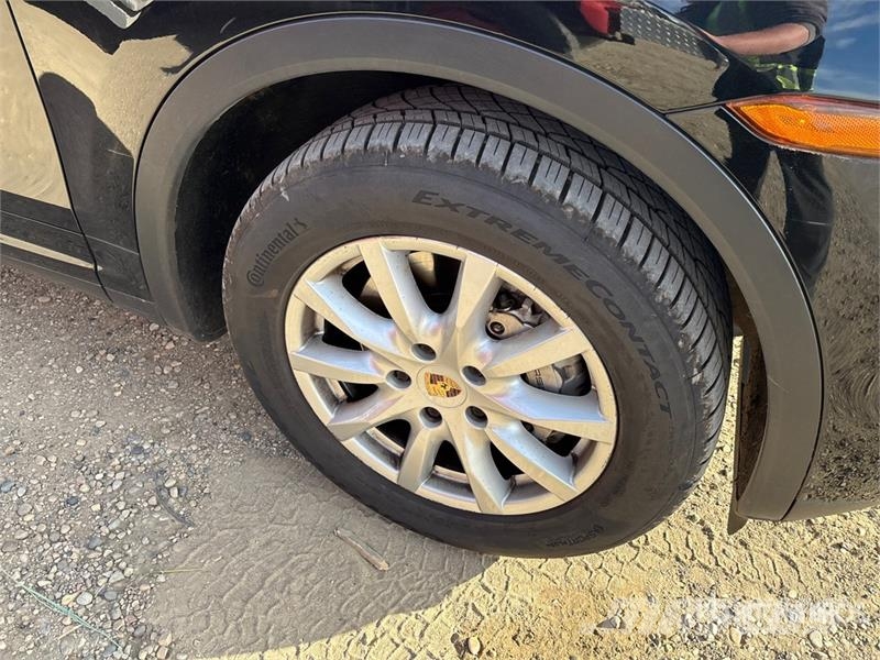 Porsche Cayenne S AWD Automobile Avtomobili
