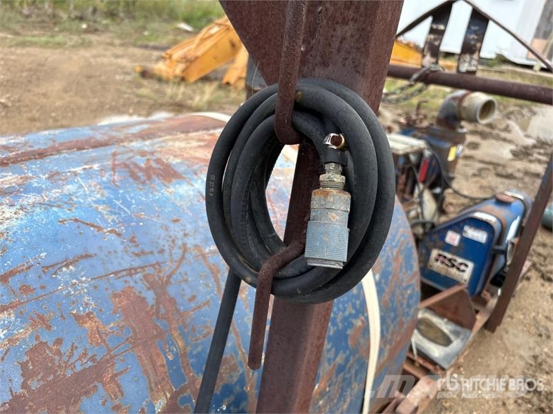 Portable Fuel Tank Polttoaine- ja lisäainesäiliöt
