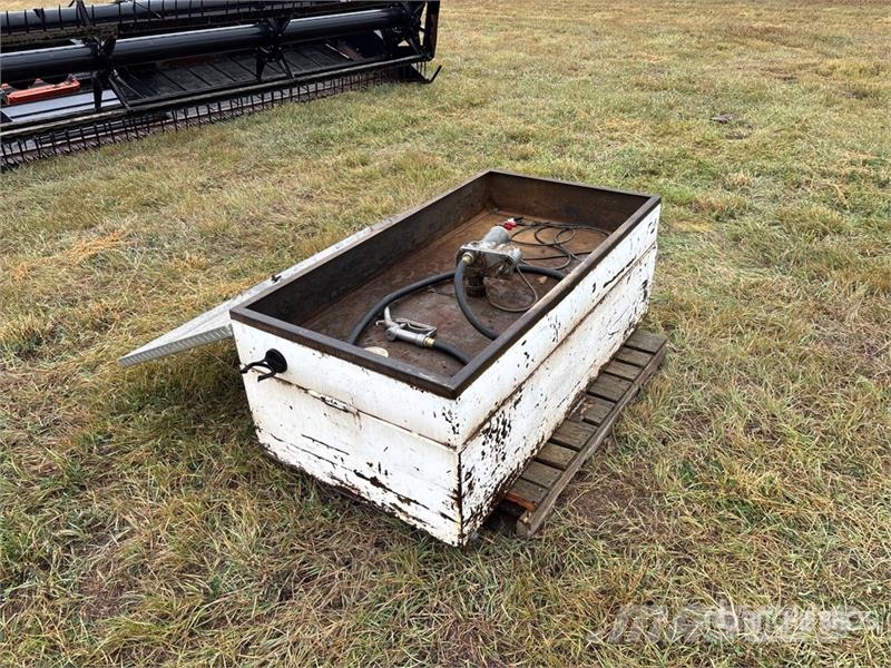  Portable Steel Diesel Fuel Tank صهاريج الوقود والصهاريج الإضافية