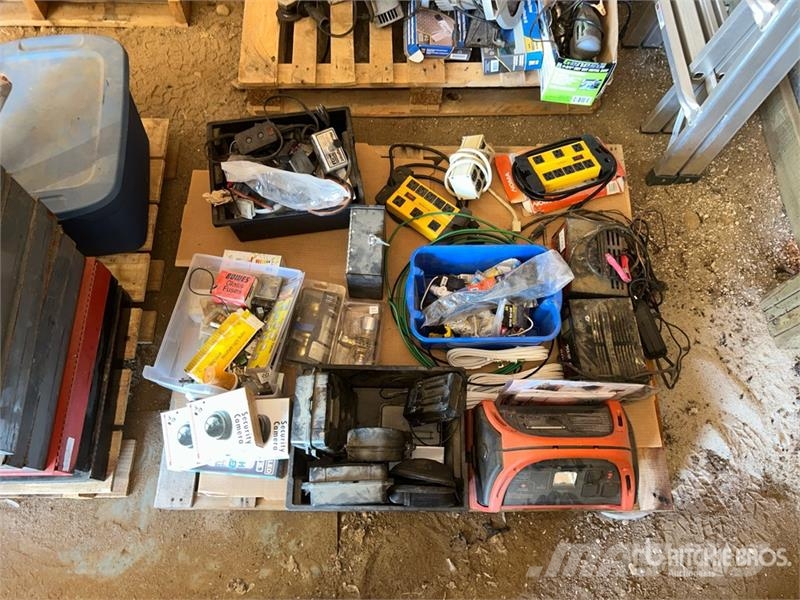 Power Box, Battery Packs, Electrical Plug Ins, Door Hand Otros componentes