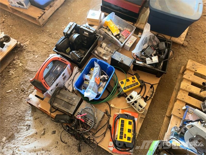 Power Box, Battery Packs, Electrical Plug Ins, Door Hand Otros componentes