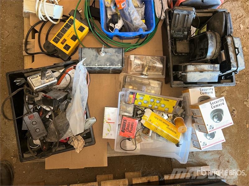 Power Box, Battery Packs, Electrical Plug Ins, Door Hand Otros componentes