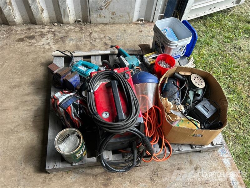 Power Tools, Bench Vises, Extension Cords & Assorted Sho Otros componentes