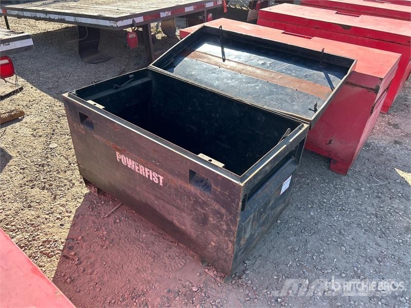  Powerfist 45in x 24in x 24in Tool Box Sonstige Baumaschinen