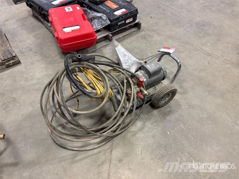 PowerJet PJE-1001 Pressure Washer معدات الغسل بالضغط الخفيف