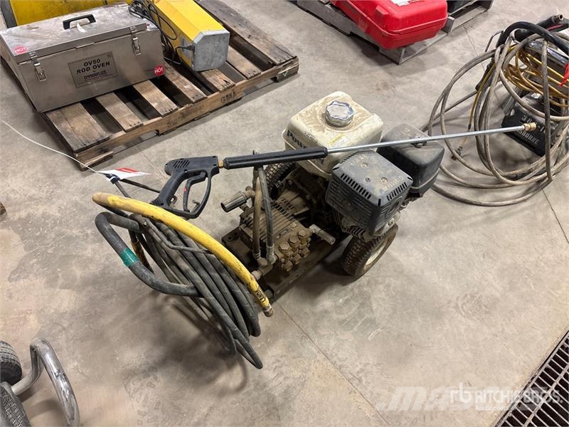 PowerJet Pressure Washer معدات الغسل بالضغط الخفيف