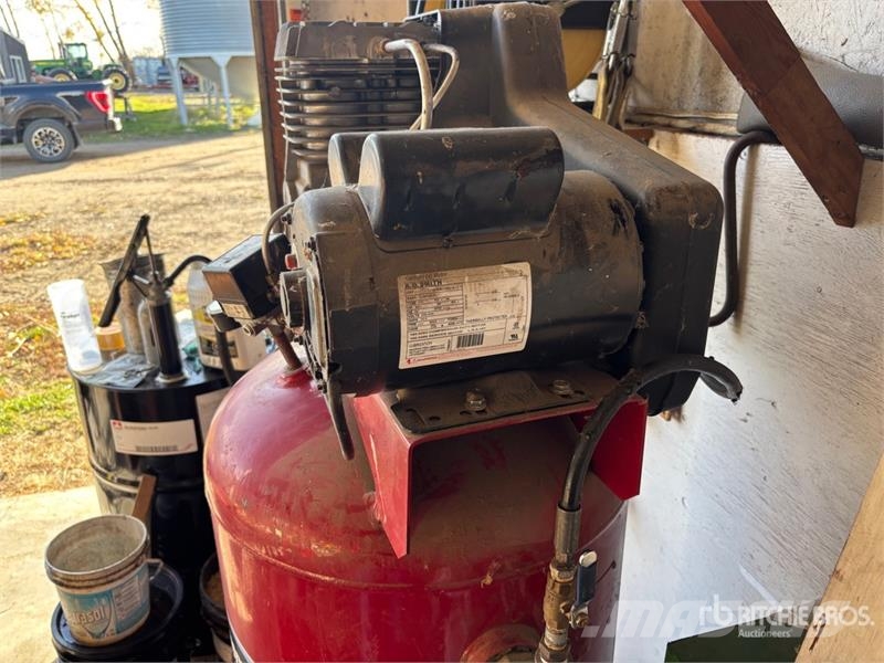  Powermate 60 gal Air Compressor مكابس