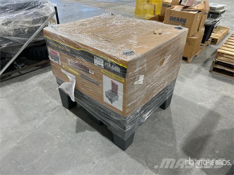 Powertek PTP-440L 440 L Portable Poly Diesel Fuel Tank (Unu Kraftstoff- und Zusatzstoffbehälter