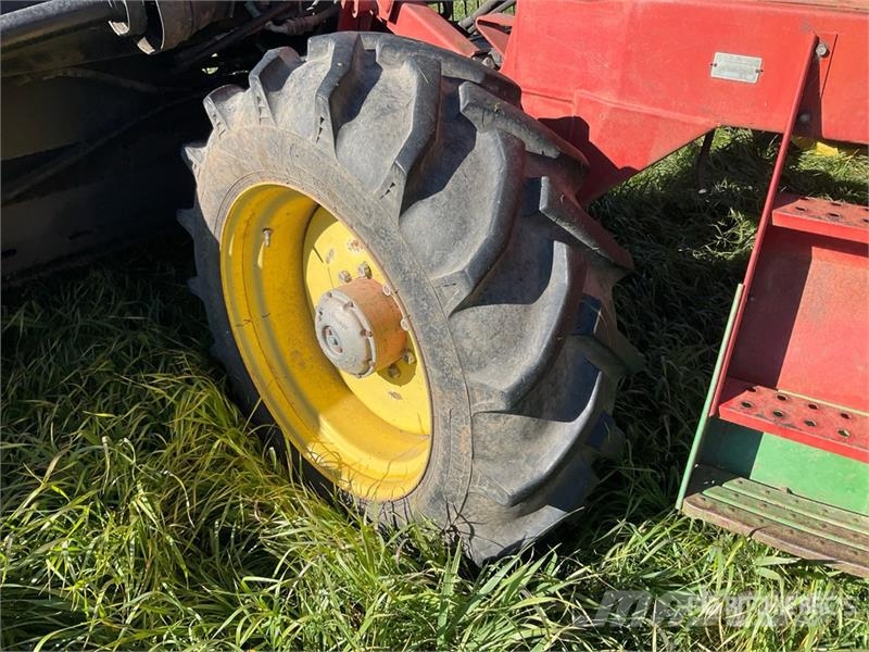 Praire Star 4800 20 ft Swather Windrower Sakupljači