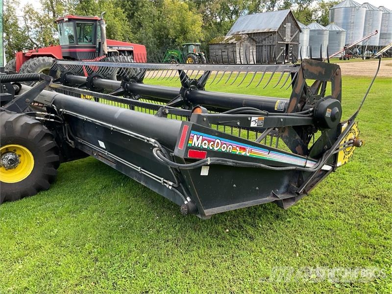 Prairie Star 4900 25 ft Swather Windrower Falciandanatrici