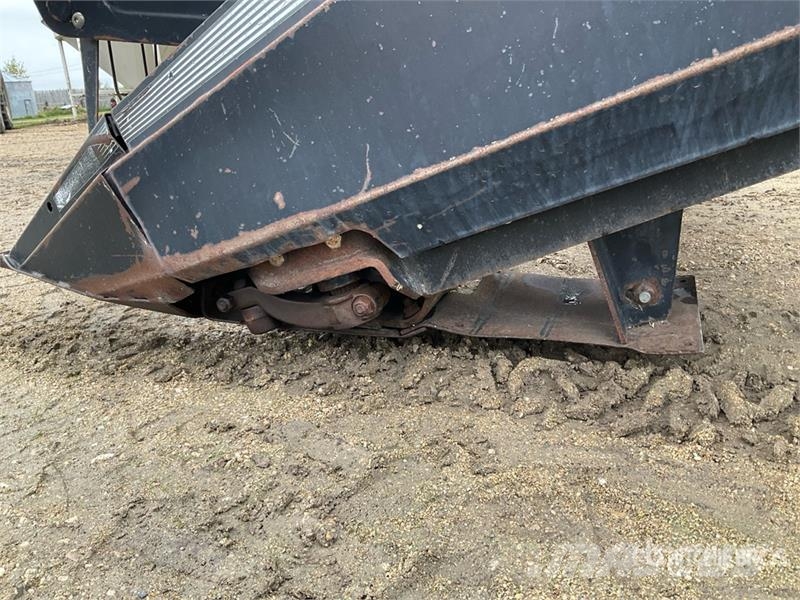  Prairie Star 4940 Swather Windrower Windrowers