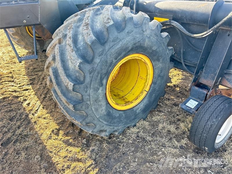  Prairie Star 4950 30 ft Swather Windrower Sakupljači