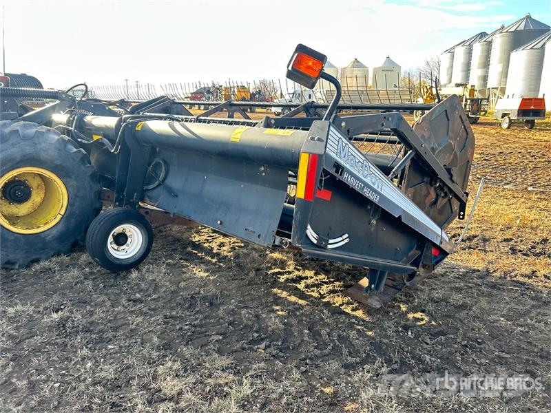  Prairie Star 4950 30 ft Swather Windrower Sakupljači