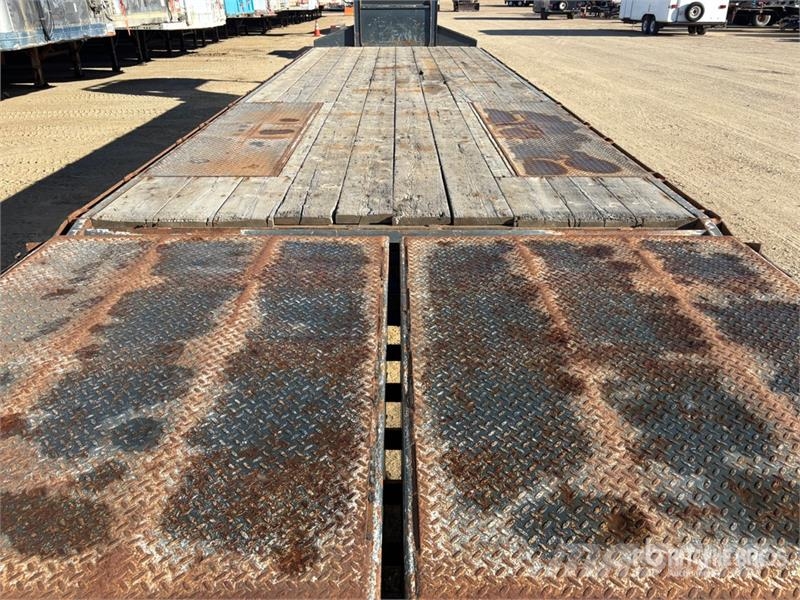 Precision Husky Trailers FG30-10SP 30 ft T/A Equipment Trailer Auto pārvadāšanas treileri