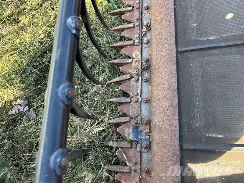 Premier 2930 25 ft Swather Windrower Segadoras hileradoras