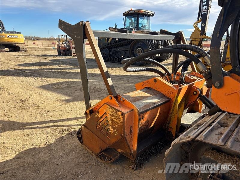 Prime Tech PT-300 Tracked Mulcher Tractor Metsamultšerid