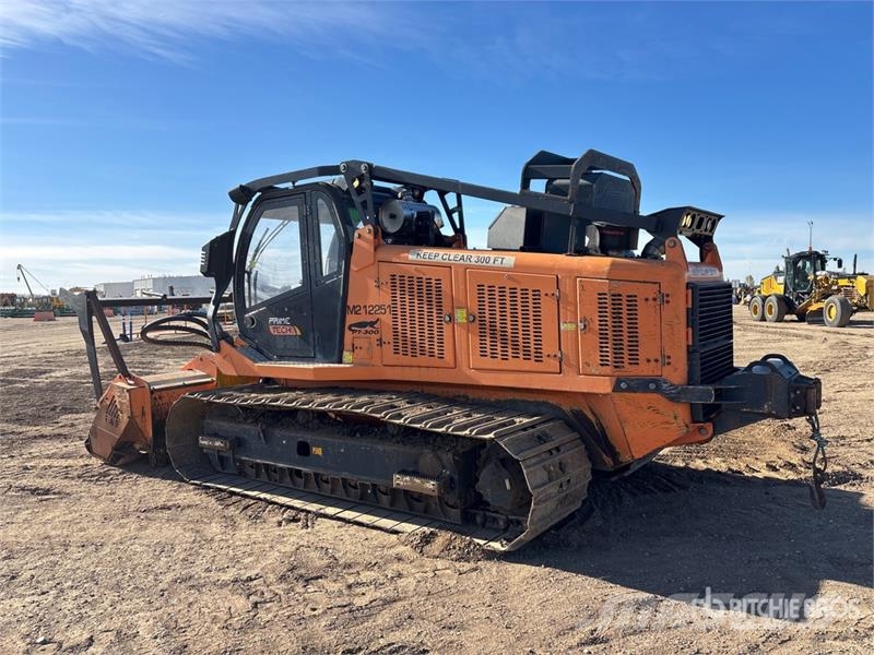Prime Tech PT-300 Tracked Mulcher Tractor Metsamultšerid