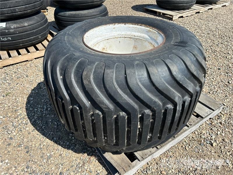Primex IMP Trak Metric 700-40-22.5 Tires Däck, hjul och fälgar