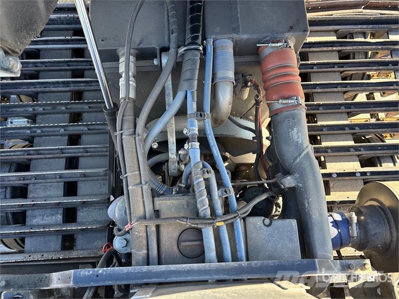 Prinoth Husky Snowcat (Inoperable) Kar düzleyiciler