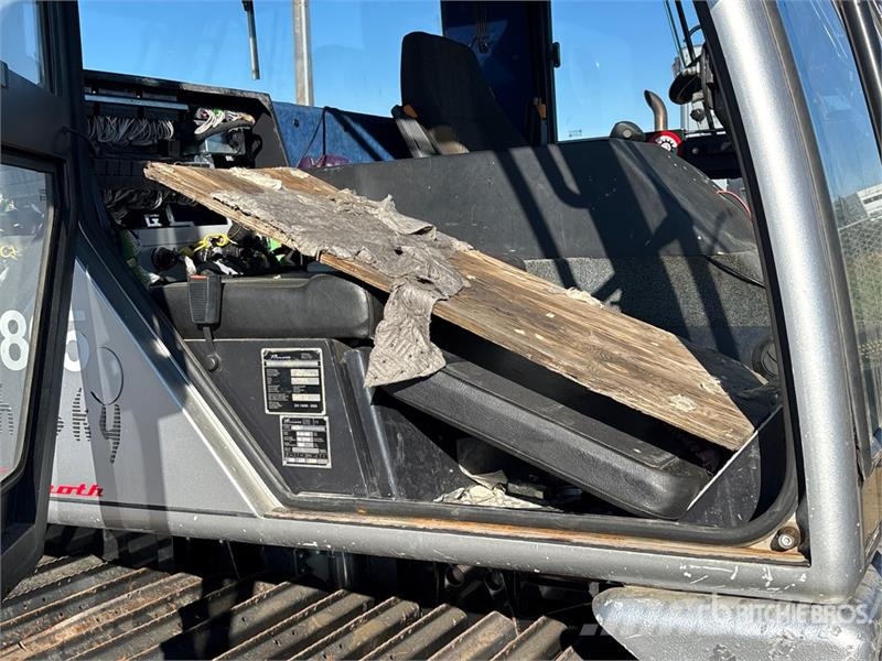 Prinoth Husky Snowcat (Inoperable) Kar düzleyiciler