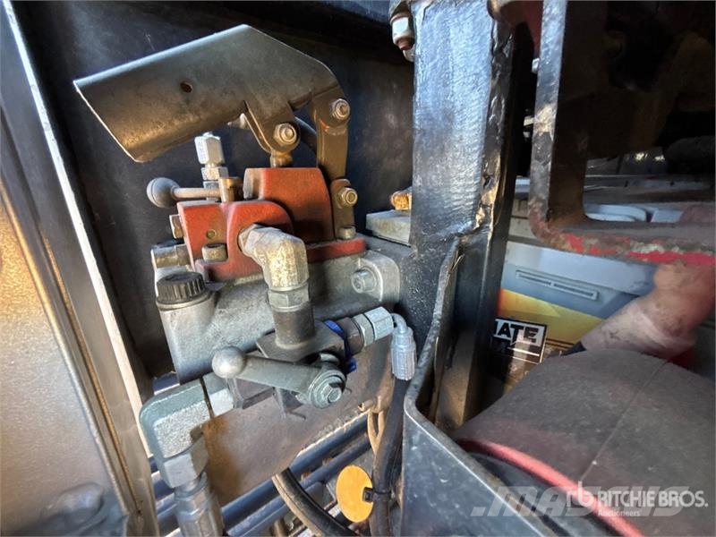 Prinoth Husky Snowcat (Inoperable) Kar düzleyiciler