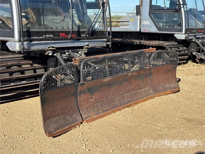 Prinoth Husky Snowcat (Inoperable) Kar düzleyiciler