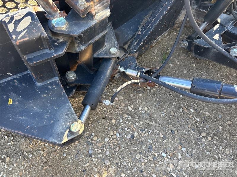 Prinoth Husky Snowcat (Inoperable) Kar düzleyiciler