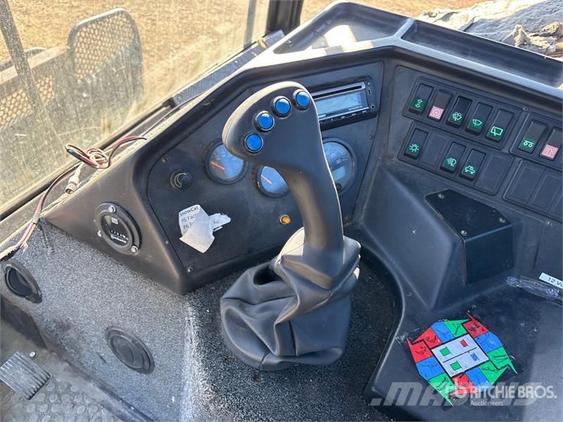 Prinoth Husky Snowcat (Inoperable) Kar düzleyiciler