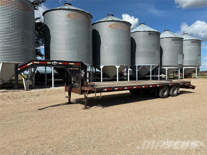 Pro-Trak 28 ft T/A Gooseneck Equipment Trailer Remolques para transporte de vehículos