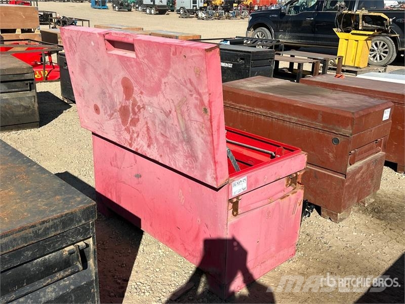 Procore 48in x 24in x 24in Tool Box Sonstige Baumaschinen