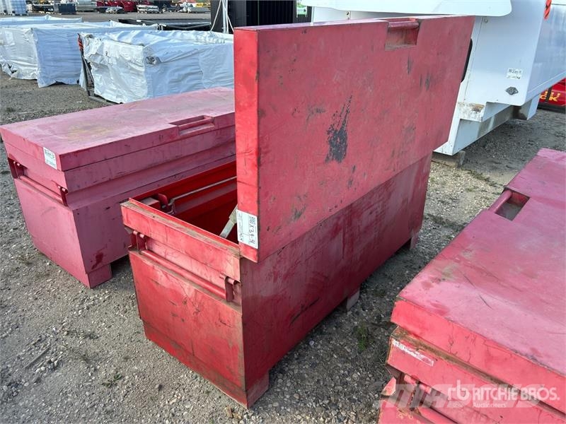  Procore 60in x 24in x 24in Tool Box Sonstige Baumaschinen