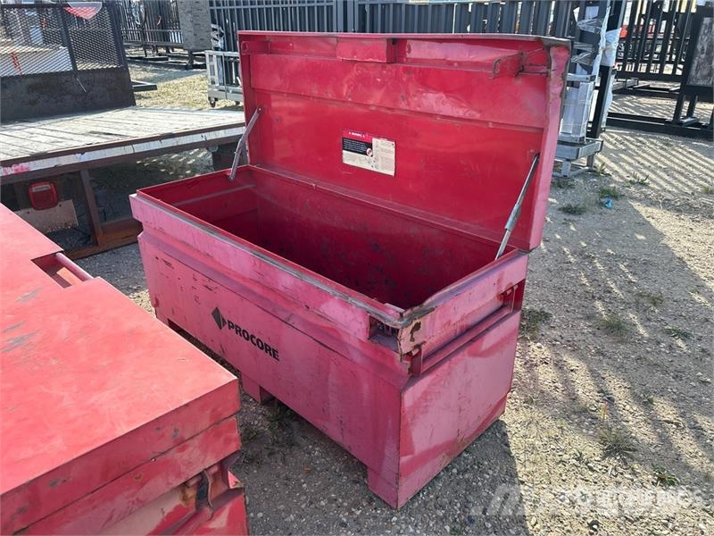 Procore 60in x 24in x 24in Job Site Box Andre komponenter