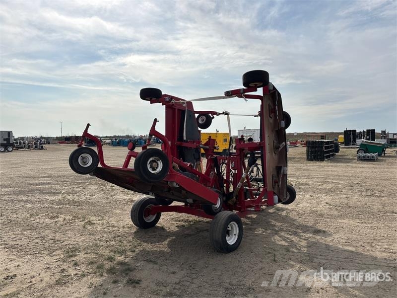 Progressive TD65 15 ft Flex Wing Rotary Cutter Loofklapper