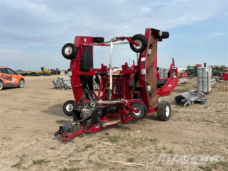 Progressive TD65 15 ft Flex Wing Rotary Cutter Loofklapper
