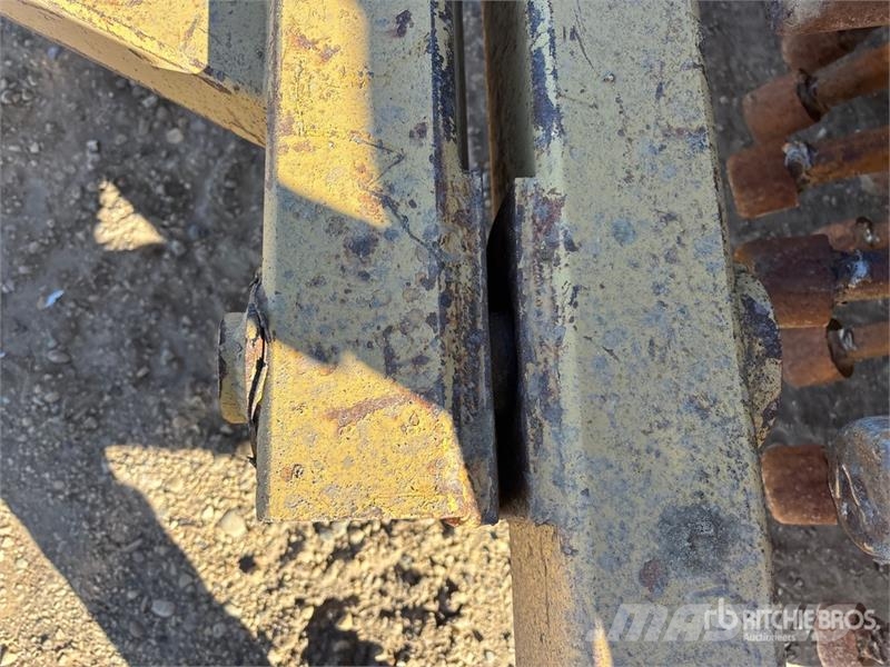 Pull Behind Compactor Теглени вибрационни валяци