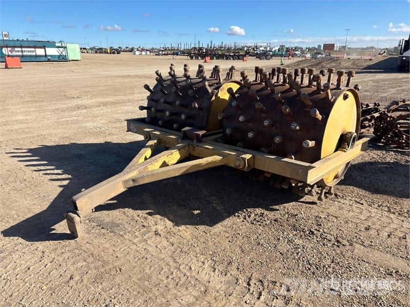 Pull Behind Compactor Теглени вибрационни валяци
