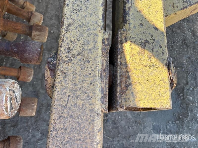 Pull Behind Compactor Теглени вибрационни валяци