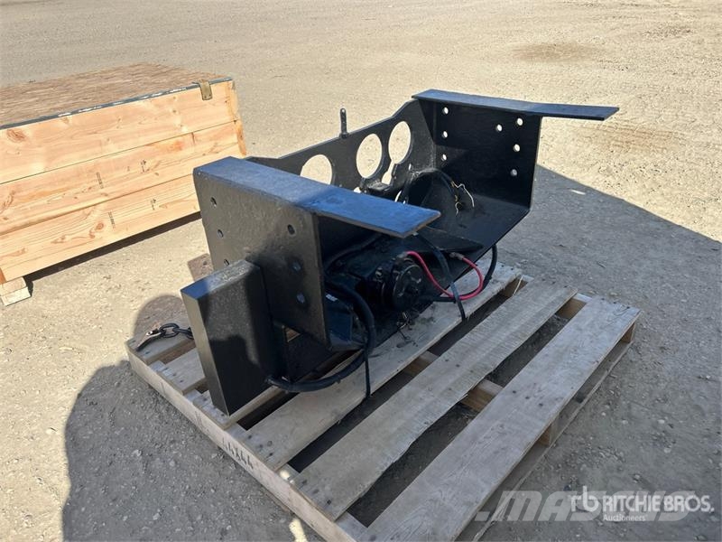 Pup Hitch - Fits Truck Коммерческий транспорт - Другие