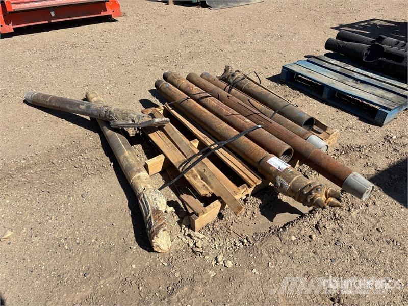 Qty Of 100 Sized Drill Heads/Bits Öl- und Gasbohrgeräte