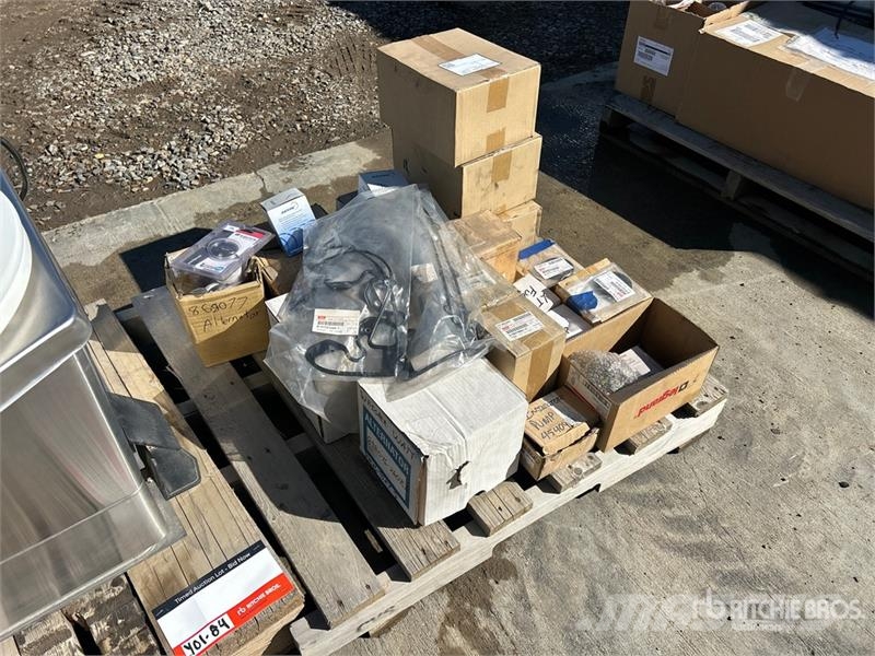 Qty of Misc. Light Tower/Generator Parts Drugi deli