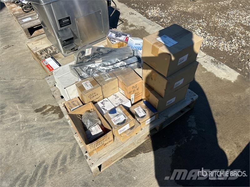 Qty of Misc. Light Tower/Generator Parts Drugi deli