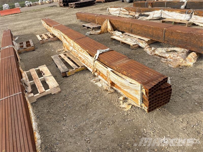 Quantity of 1 1/2 in x 1 1/2 in x .125 x 24 ft HSS Строителство - Други