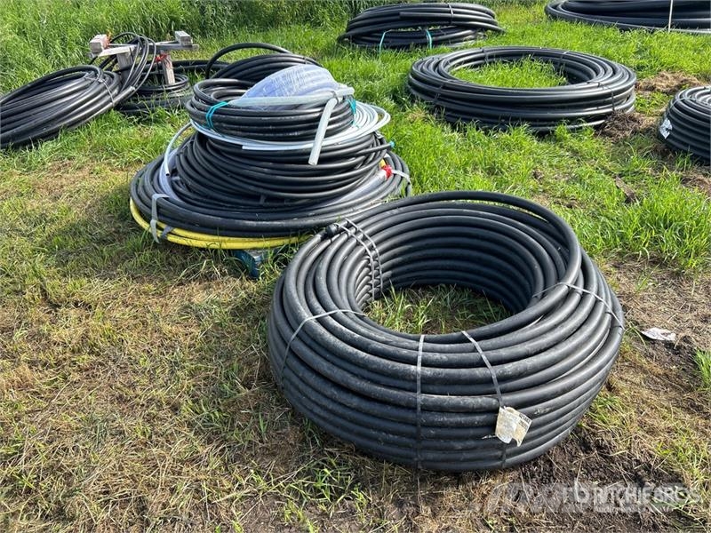  Quantity of 1/2 in - 1 3/4 in Utility Hoses Drugi deli