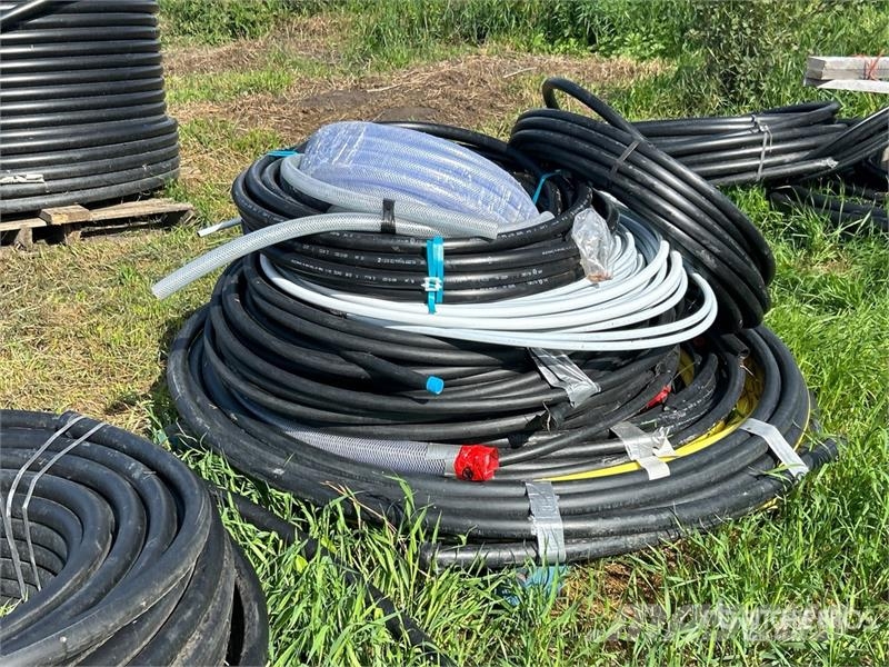  Quantity of 1/2 in - 1 3/4 in Utility Hoses Drugi deli