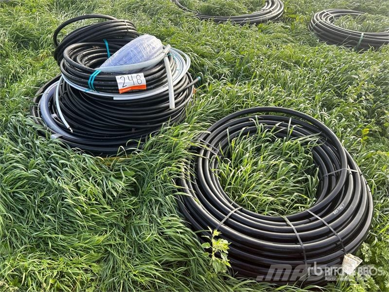  Quantity of 1/2 in - 1 3/4 in Utility Hoses Drugi deli