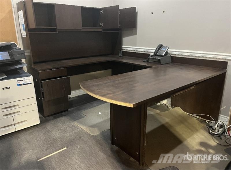 Quantity of (1) Computer Desk Κατασκευές - Άλλα
