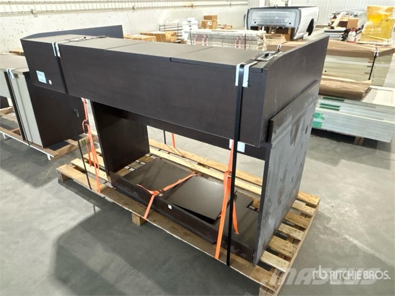 Quantity of (1) Computer Desk Κατασκευές - Άλλα