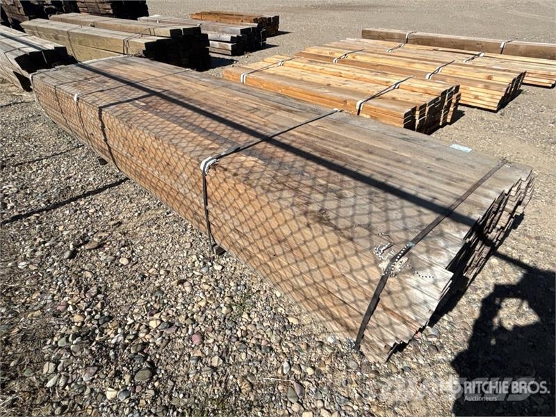 Quantity of 1 in x 4 in x 12 ft Lumber 其他組件